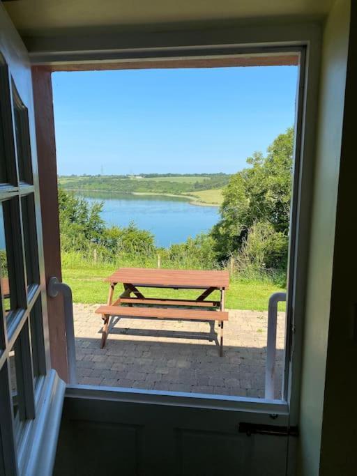 Millbay Cottage: Wonderful River Views Cosheston Exteriér fotografie